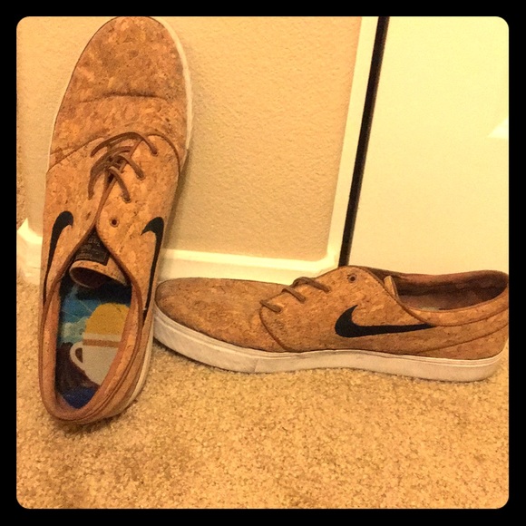 nike sb tan shoes